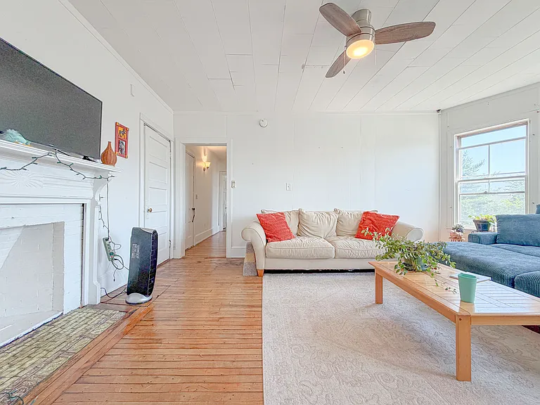 57 Saint Lawrence St #3 — Photo 7