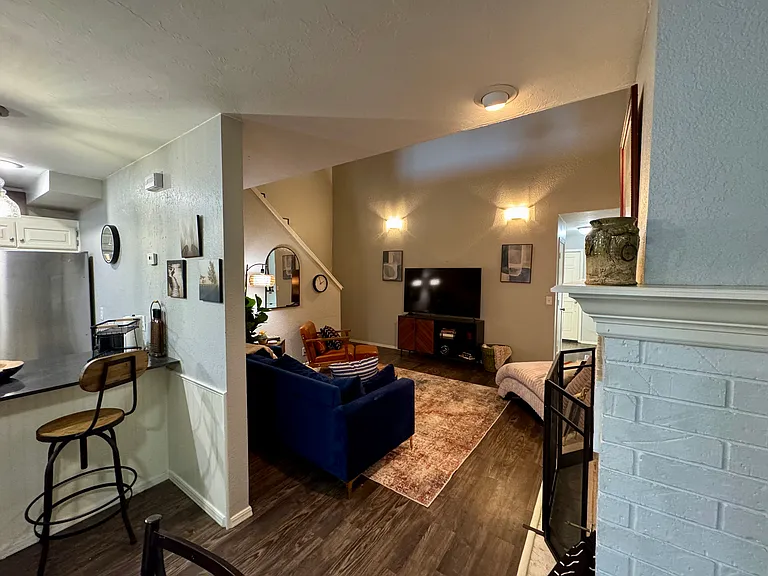 2902 Village Cir — Photo 5