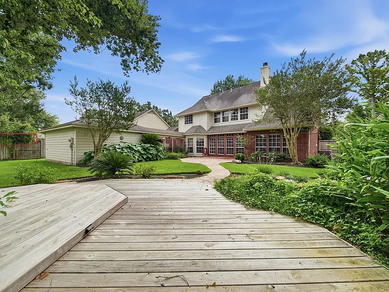 15122 Greenleaf Ln — Photo 41