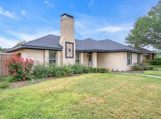 1017 Glenda St, Terrell, TX 75160