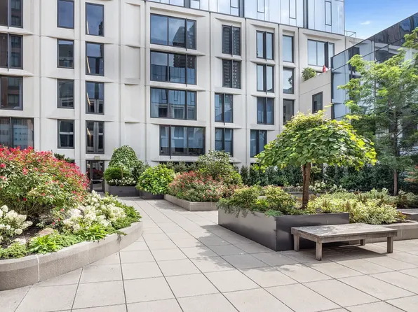 500 West 45th Street image 14 of 17