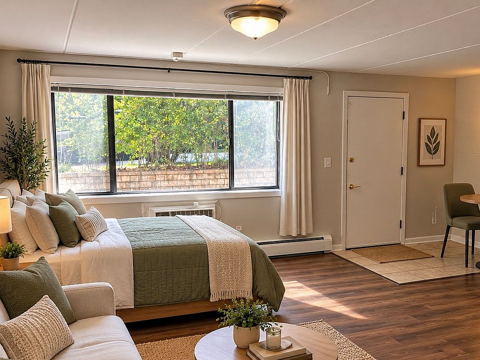 2nd image of 206 W Maple Ave APT Ll4
