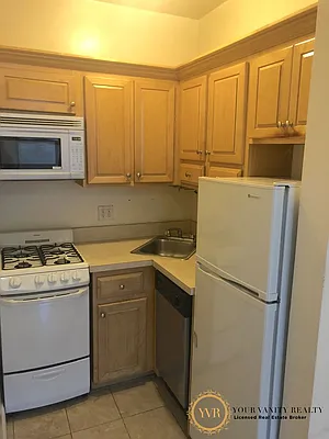Rented by Your Vanity Realty | media 4