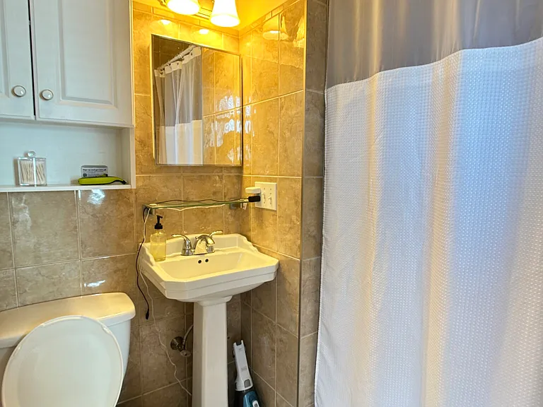 6 Delaware Pl #2 — Photo 9