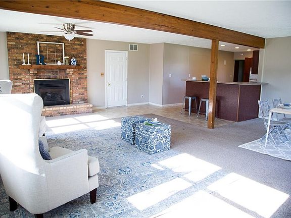 3rd image of 8905 E County Road 600 N