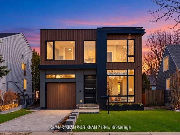 19 Topham Rd, Toronto, ON M4B 3K3