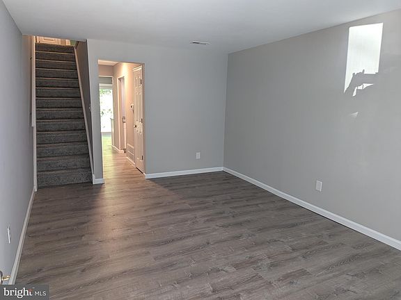4th image of 86 Park Vallei Ln #86