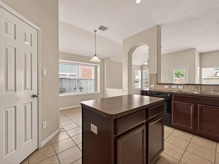 25918 Silver Timbers Ln — Photo 13