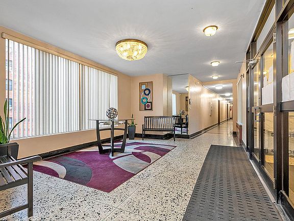 4th image of 141-05 Pershing Cres APT 202