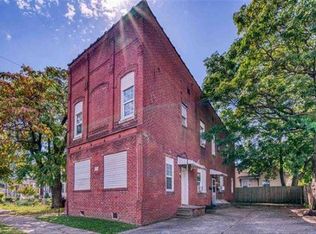 738 1st St, Henderson, KY 42420