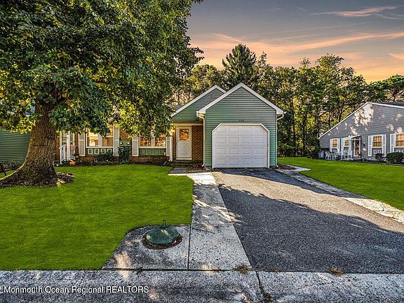 2nd image of 13B Birchwood Dr
