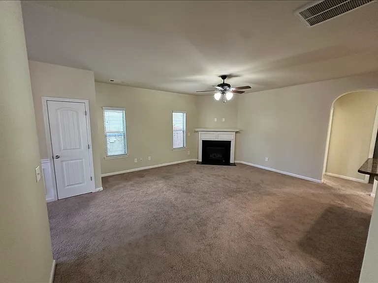 624 Ocean Ave — Photo 6