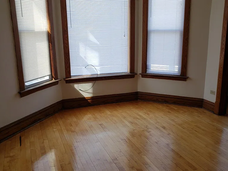 1637 N Drake Ave #2R — Photo 6