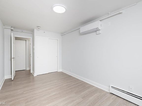 landlord_unit_photo_62352716_5