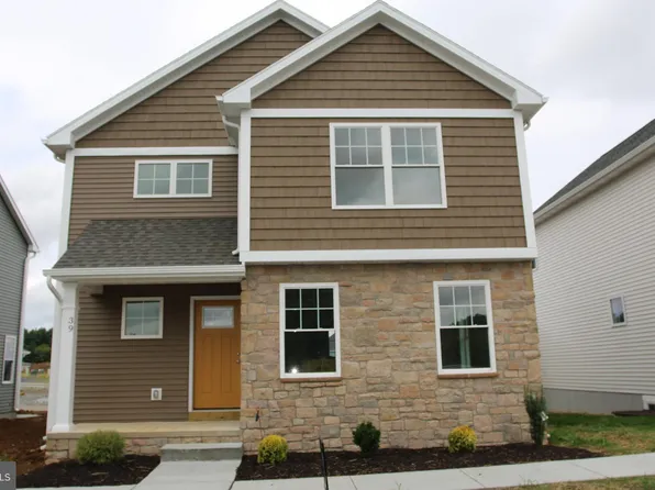 39 Coastal Ave #20, Ephrata, PA 17522