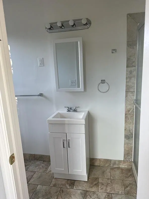 Studio, $1,400 — Photo 4