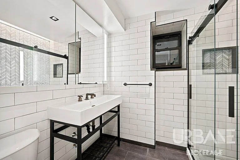 35 Grove St #1J — Photo 9