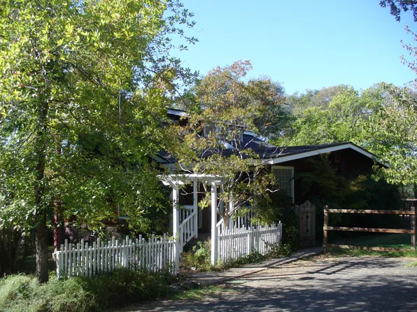 396 Flood Rd, Auburn, CA 95603