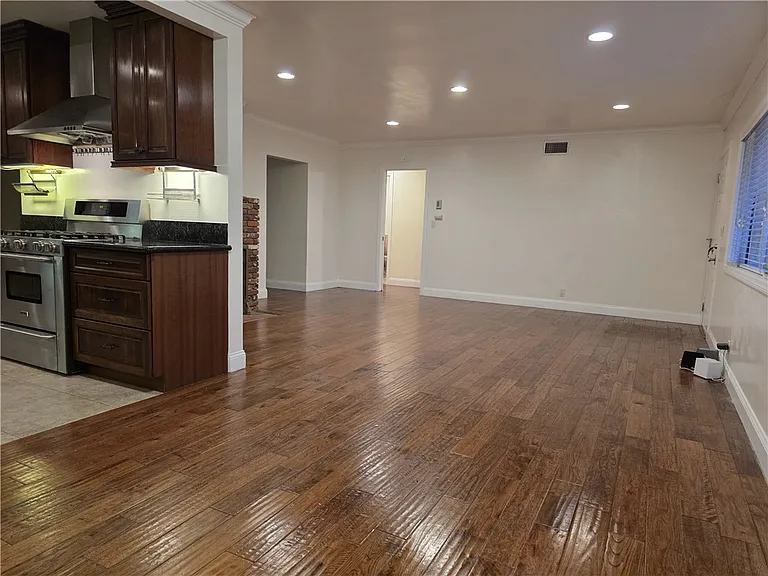 6234 Rowland Ave — Photo 3