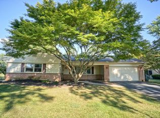 11 Amherst Dr, Camp Hill, PA 17011