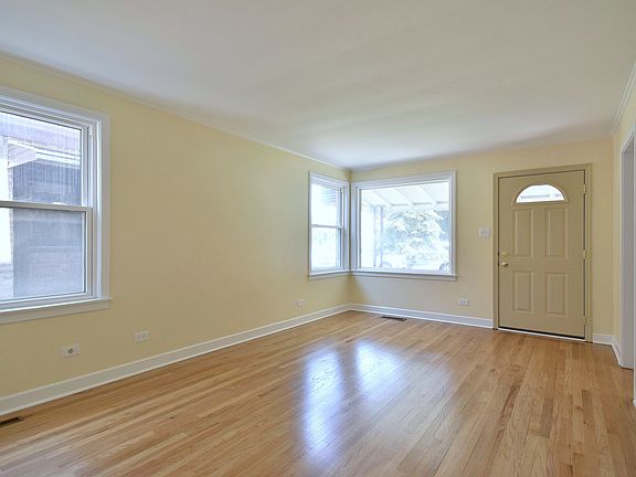 2nd image of 2624 Marwood St