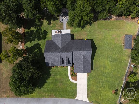 5th image of 102 Wilson Circle