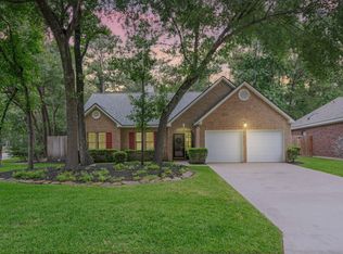 35 N Pathfinders Cir, Spring, TX 77381