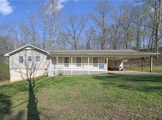 396 E Miles Rd, Carrollton, GA 30116