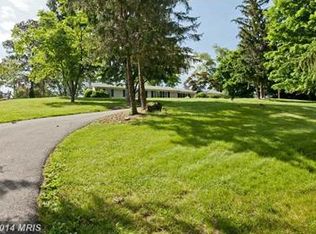 11114 Mapleville Rd, Hagerstown, MD 21742