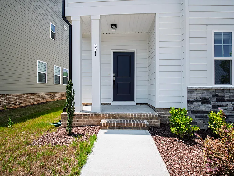 801 Portland Rose Dr — Photo 5