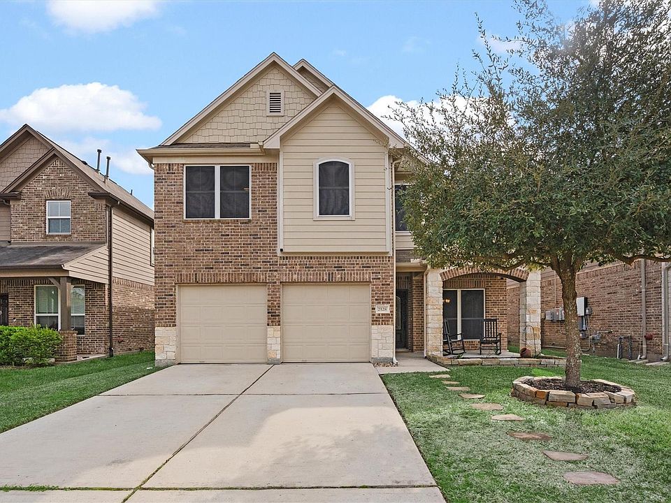 1st image of 2528 Magnolia Fair Way