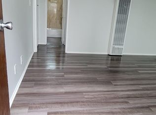 2527 Nebraska Ave APT B, South Gate, CA 90280