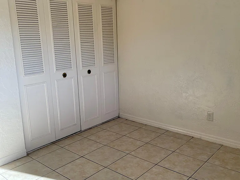 411 N Halifax Ave #204 — Photo 10