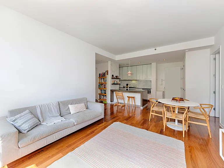 80 Metropolitan Ave #2S — Photo 2