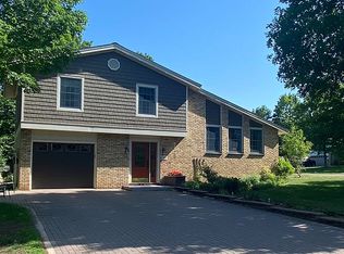 903 Evergreen St, Hancock, MI 49930