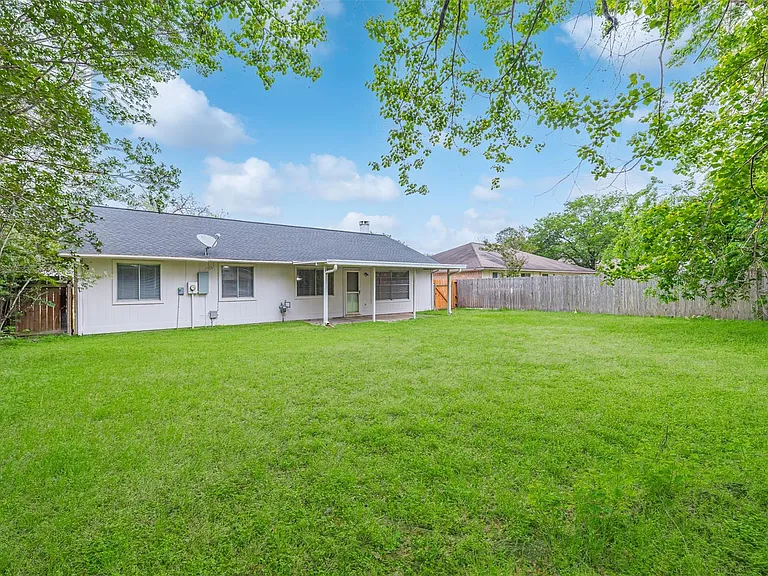 22707 Smokey Hill Dr — Photo 11
