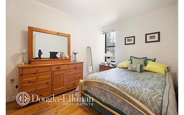 Sold by Douglas Elliman | media 6