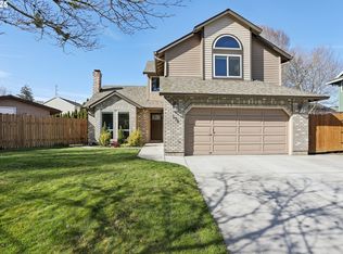 996 SW 167th Pl, Beaverton, OR 97006