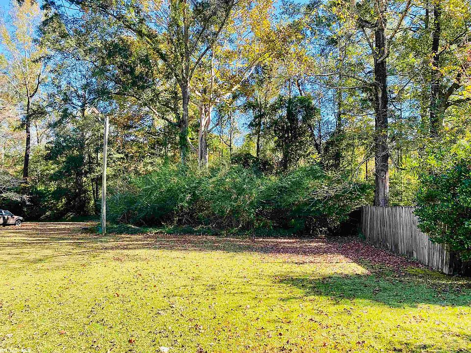 2nd image of 1024 Sowell Rd