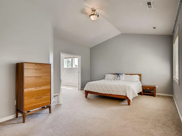 Large oversized vaulted master, an attached den and a large bath with a jacuzzi tub