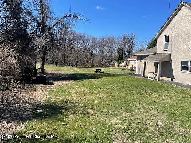 210 Crane St — Photo 16