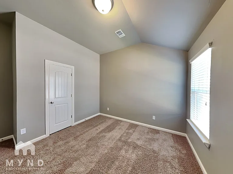 1109 Merlin Dr — Photo 18