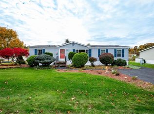 49 Seneca St, Rochester, NH 03867