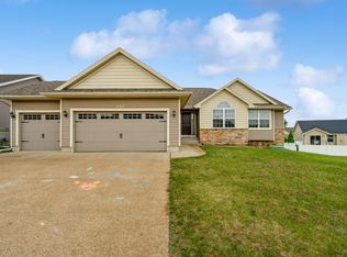 487 Battle Creek Dr, Marion, IA 52302