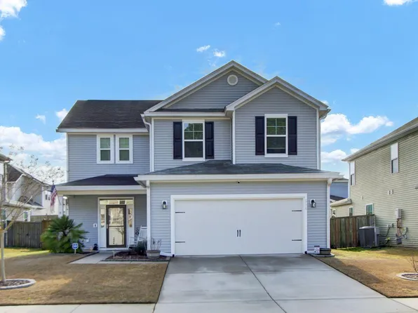 516 Man O War Ln, Moncks Corner, SC 29461