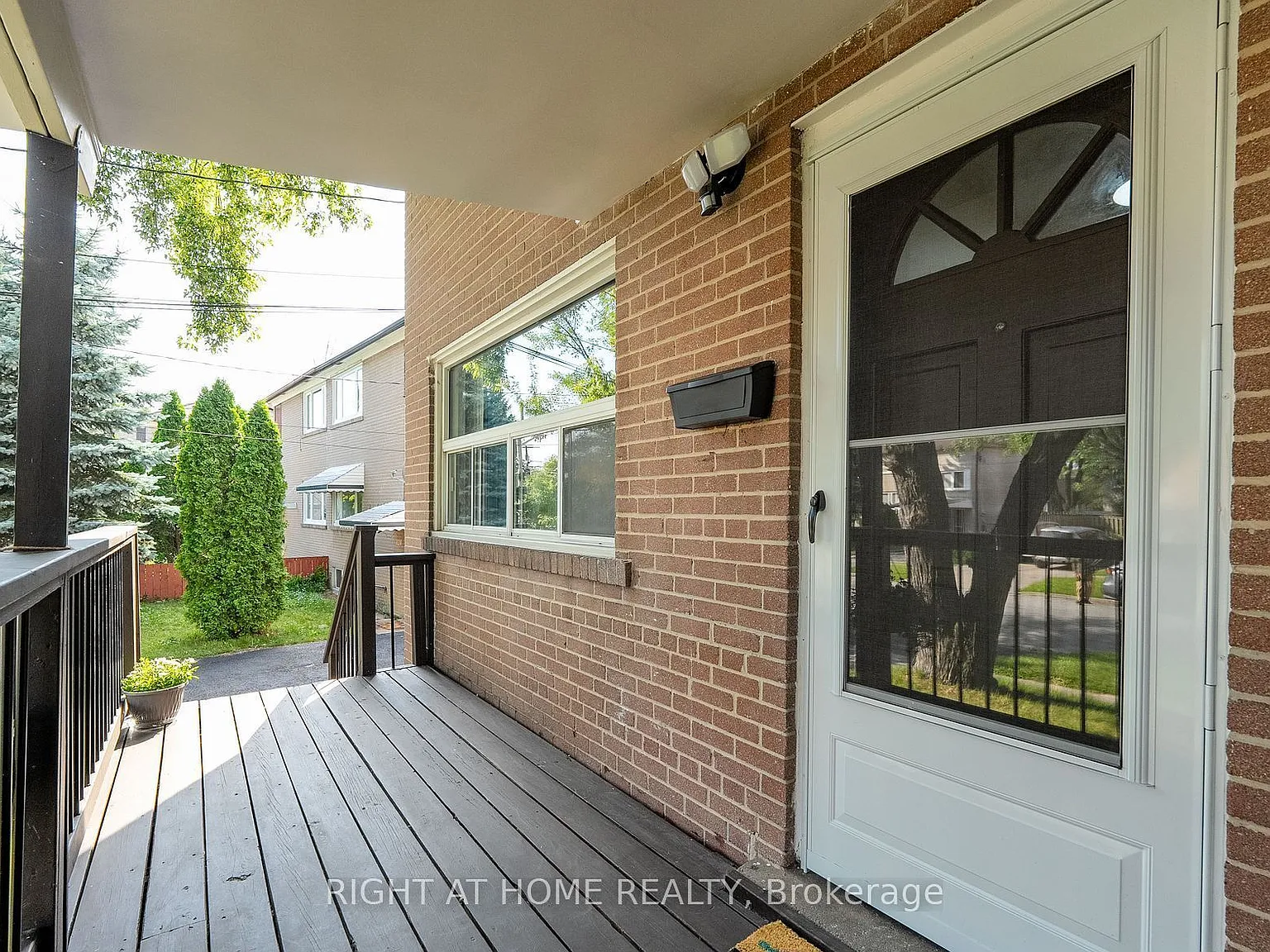 3 bed, $2,800 — Photo 2