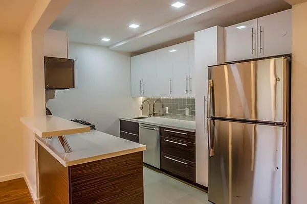 Rented by Owner | media 12