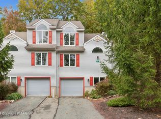 37 Summit Wind Dr, Lake Harmony, PA 18624