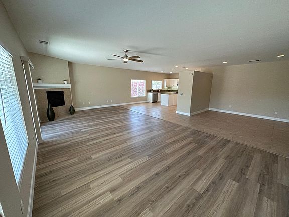 4th image of 9146 Silver Star Ave
