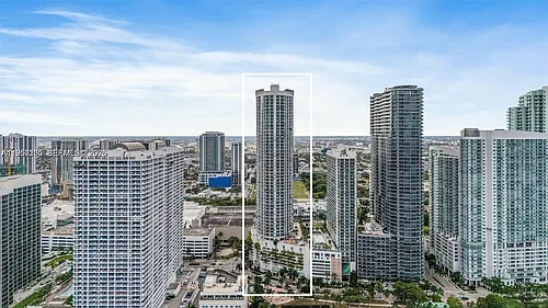 1750 N Bayshore Dr #3005 Photo 1